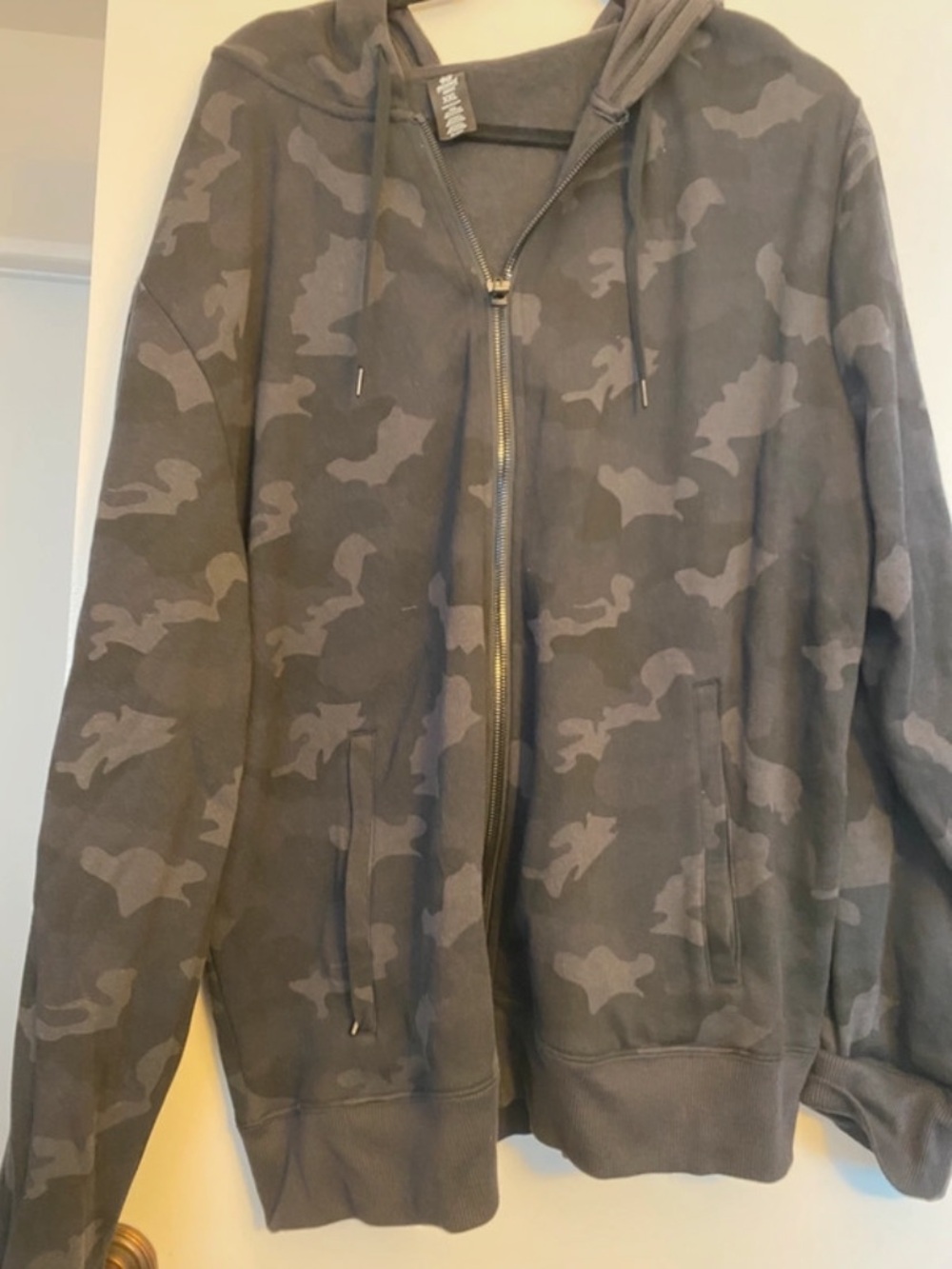 90 Degree By Reflex Gray Camouflage Zip-Up Hoodie